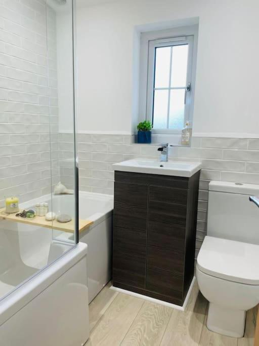 Charming Cottage Close To M4 Bridgend Bridgend  Ngoại thất bức ảnh