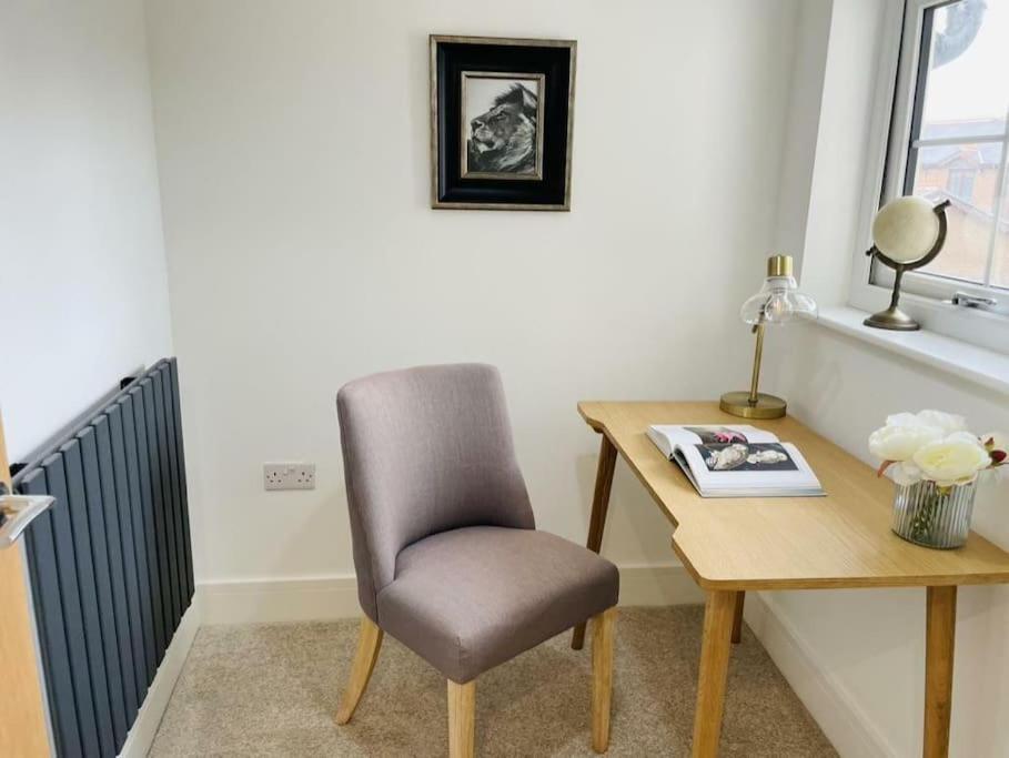 Charming Cottage Close To M4 Bridgend Bridgend  Ngoại thất bức ảnh